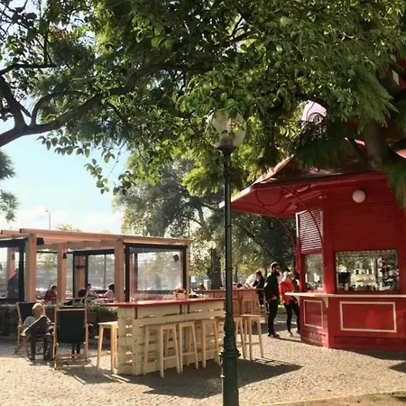 Ribeira Garden * Lisbon